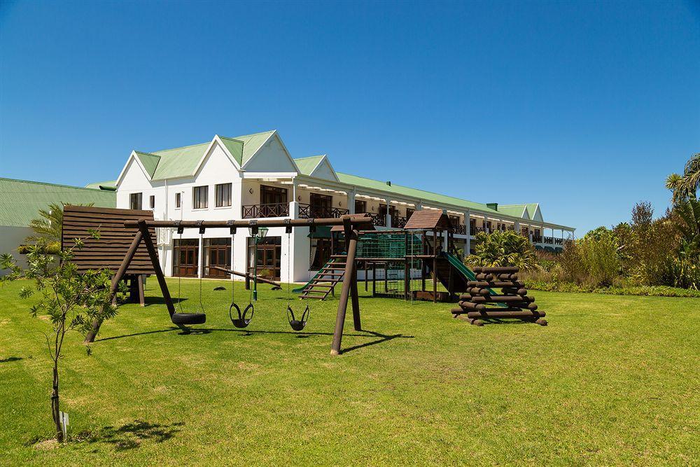 Protea Hotel By Marriott George King George Exteriör bild