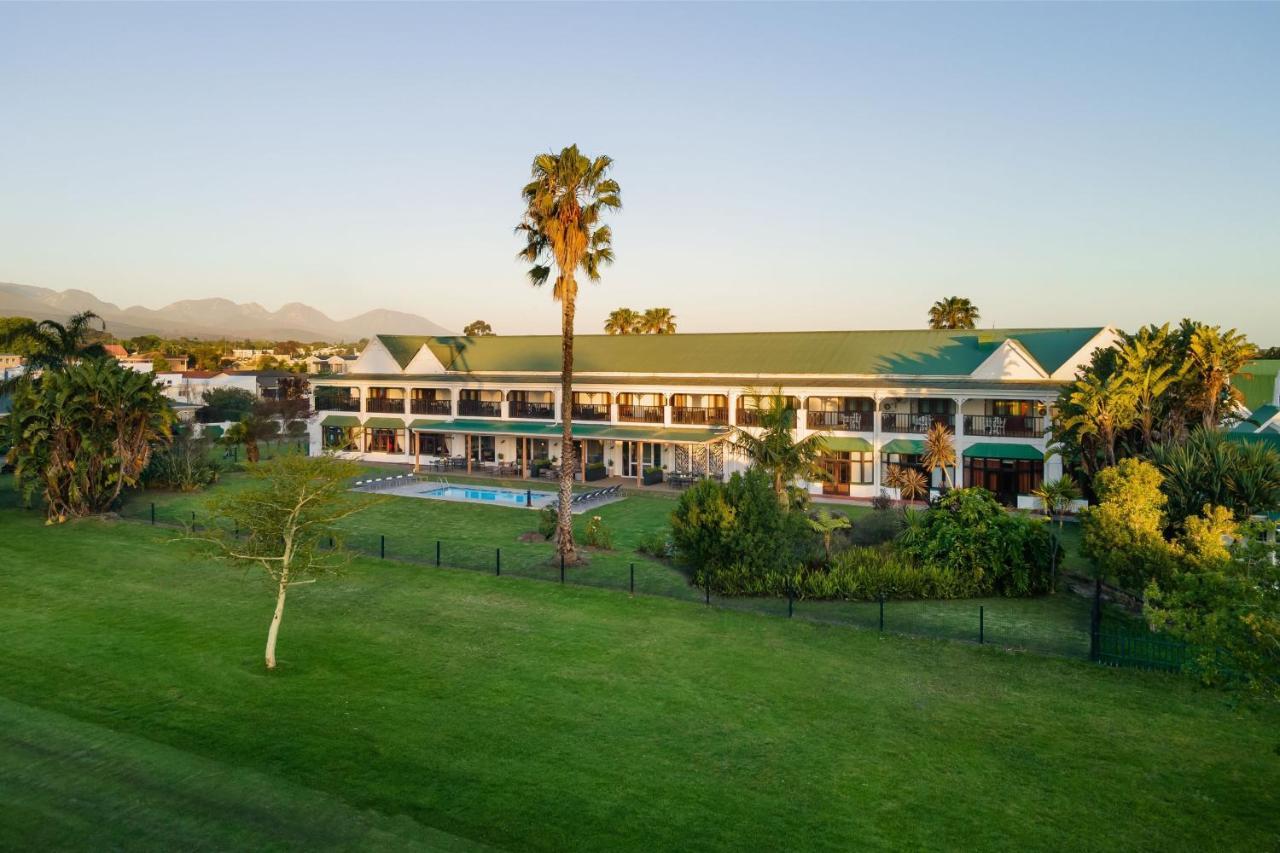 Protea Hotel By Marriott George King George Exteriör bild