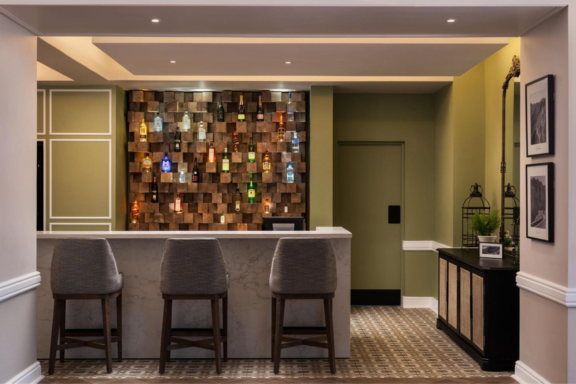 Protea Hotel By Marriott George King George Exteriör bild